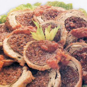 Rotolo di vitello col cotechino
